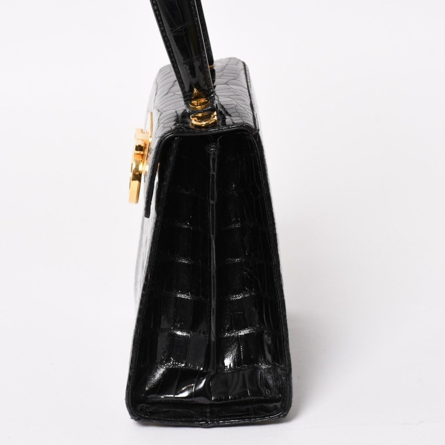Salvatore Ferragamo サルヴァトーレフェラガモ ガンチーニ