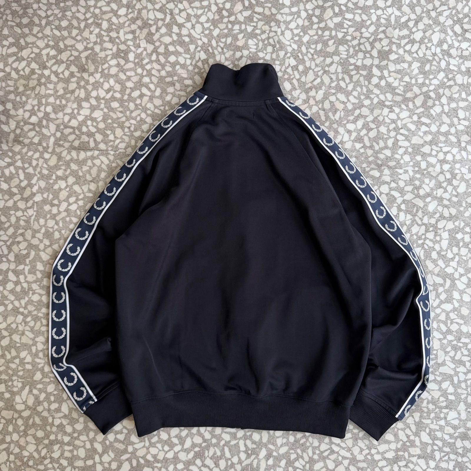 archive FRED PERRY パーカー darkwear y2k Archive アーカイブ Y2K ] FRED PERRY / sleeve logo track jacket