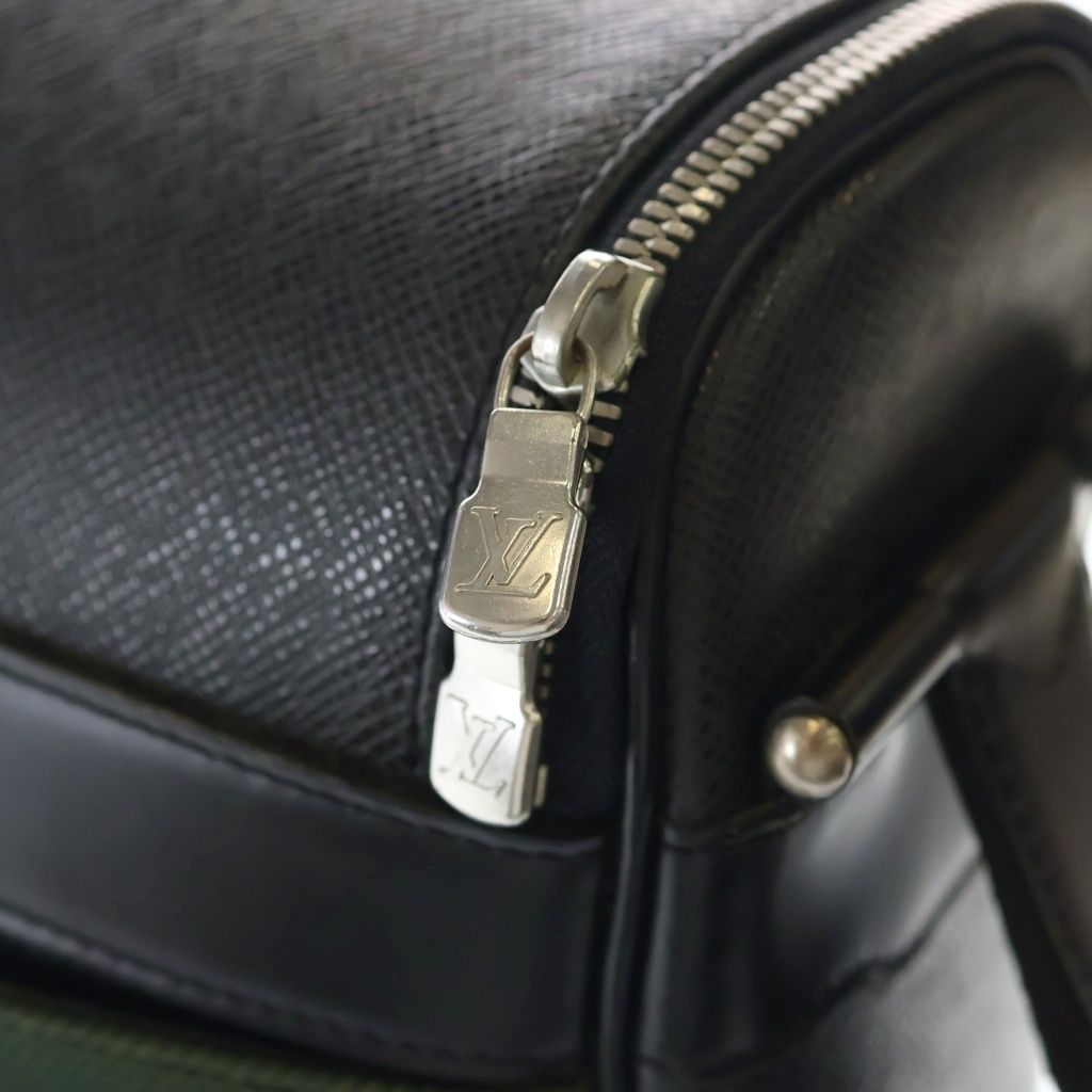 LOUIS VUITTON (ルイヴィトン) タイガ タイミール ショルダーバッグ