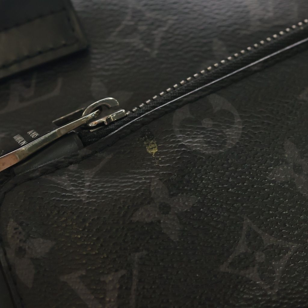 LOUIS VUITTON (ルイヴィトン) モノグラム エクリプス バムバッグ PVC