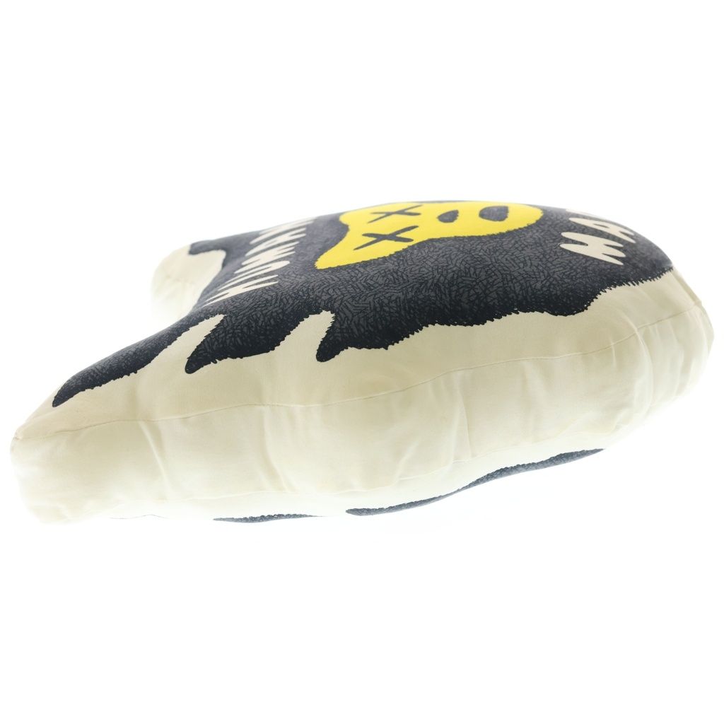 HUMAN MADE (ヒューマンメイド) 21AW ×KAWS CUSHION #1 カウズ