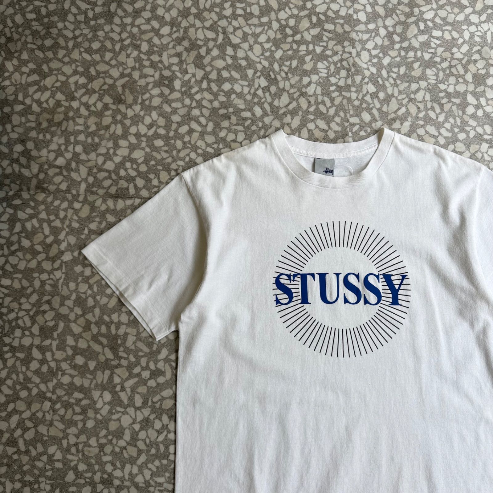 [ Archive アーカイブ Y2K ] STUSSY / 00’s usa製 logo T-shirt size L ステューシー　オールドステューシー　Y2K　アメリカ製　ロゴTシャツ　銀タグ　シングルステッチ　ストリート　ユニセックス sk8 白