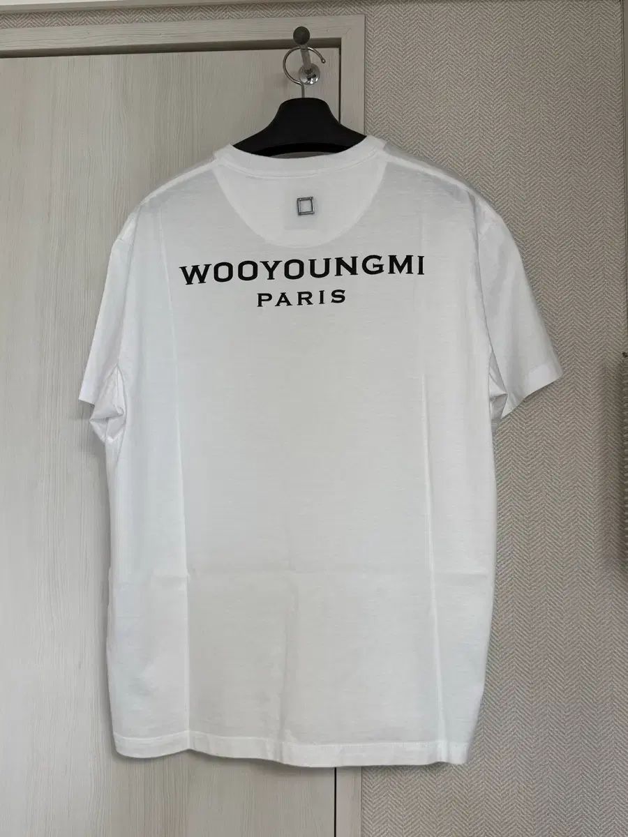 (46) 22fw WOOYOUNGMI ウーヨンミ バックロゴ 半袖 Tシャツ 白