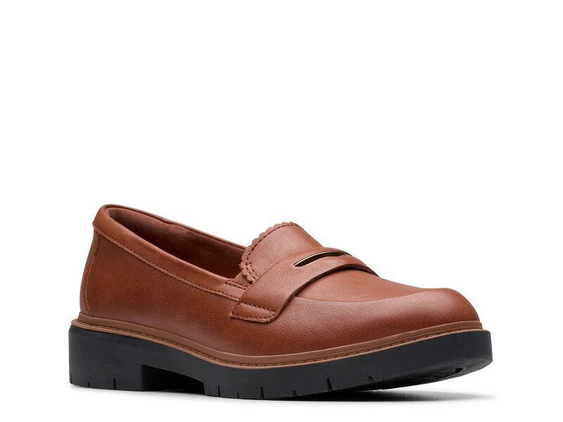 クラークス レディース シューズ スリッポン・ローファー Clarks Westlynn Glow Loafer Tan Leather タン