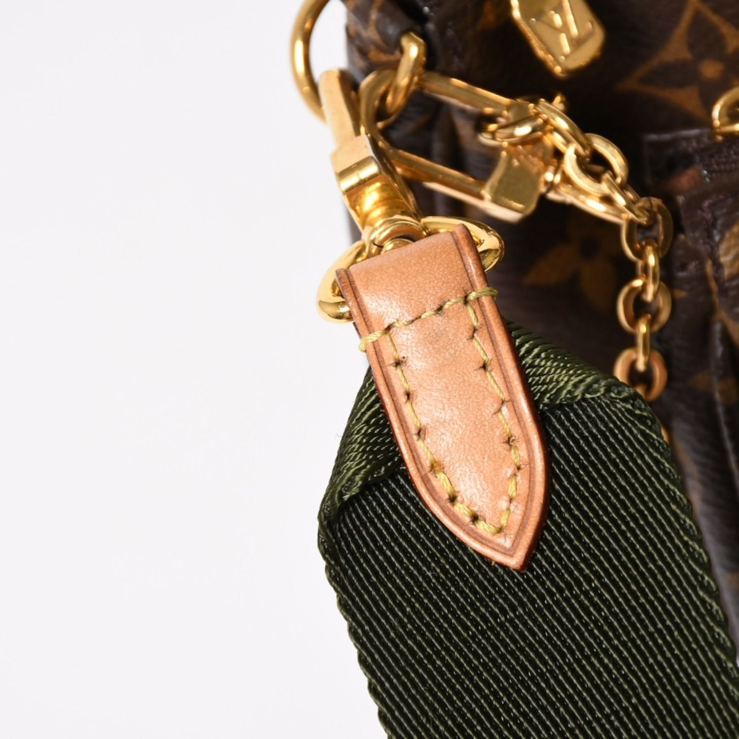 極美品 LOUIS VUITTON ルイヴィトン モノグラム ミュルティポシェット