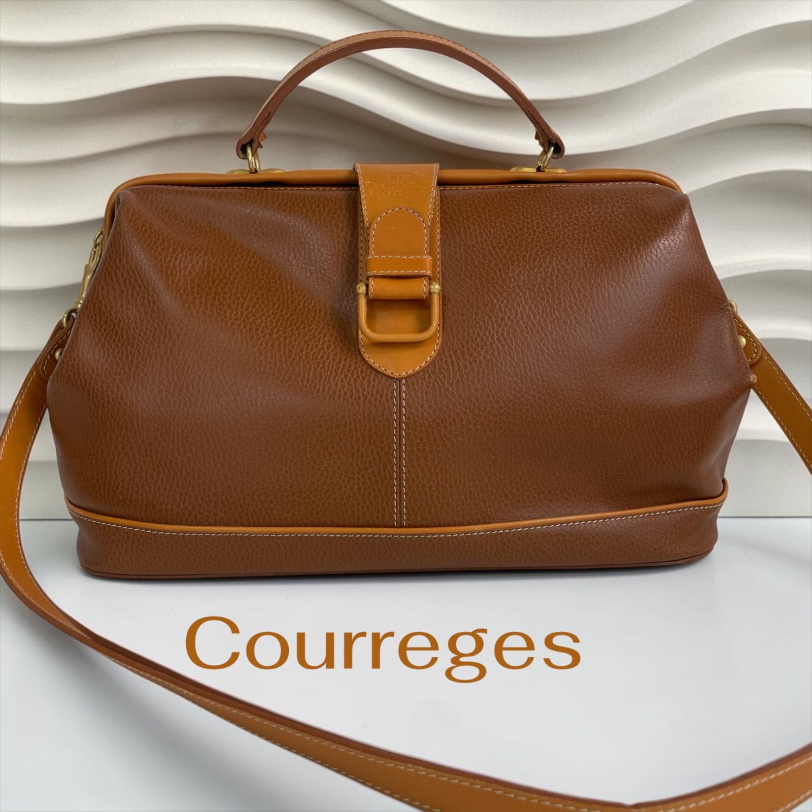 レザーボストンバック　courreges Courreges ショルダーバッグ ドクターズバッグ ボストンバッグ - メルカリ
