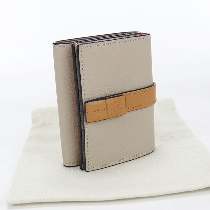 LOEWE ロエベ トライフォールド ウォレット C660TR2X01 三つ折り財布/ソフトグレインカーフ【中古】 レディース