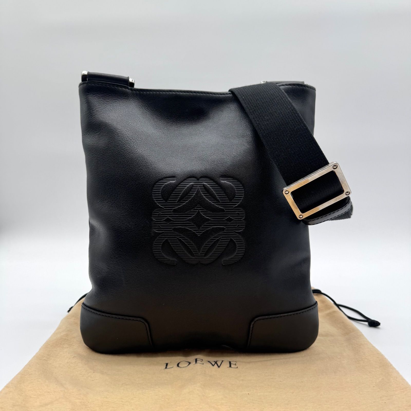 極美品✨LOEWE ロエベ ショルダーバッグ アナグラム ブラック レザー