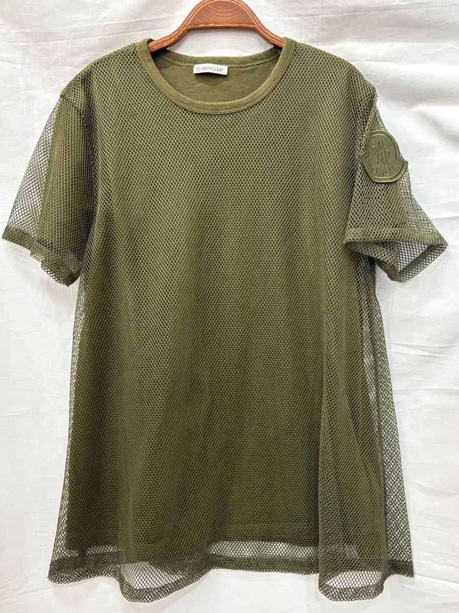正規品) MONCLER モンクレール カーキ色 メッシュ 半袖Tシャツ レディース L/66サイズ バスト 48cm