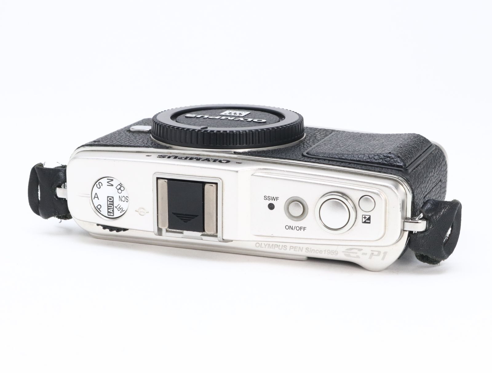 B- (並品) OLYMPUS オリンパス PEN E-P1 ボディ シルバー シャッター