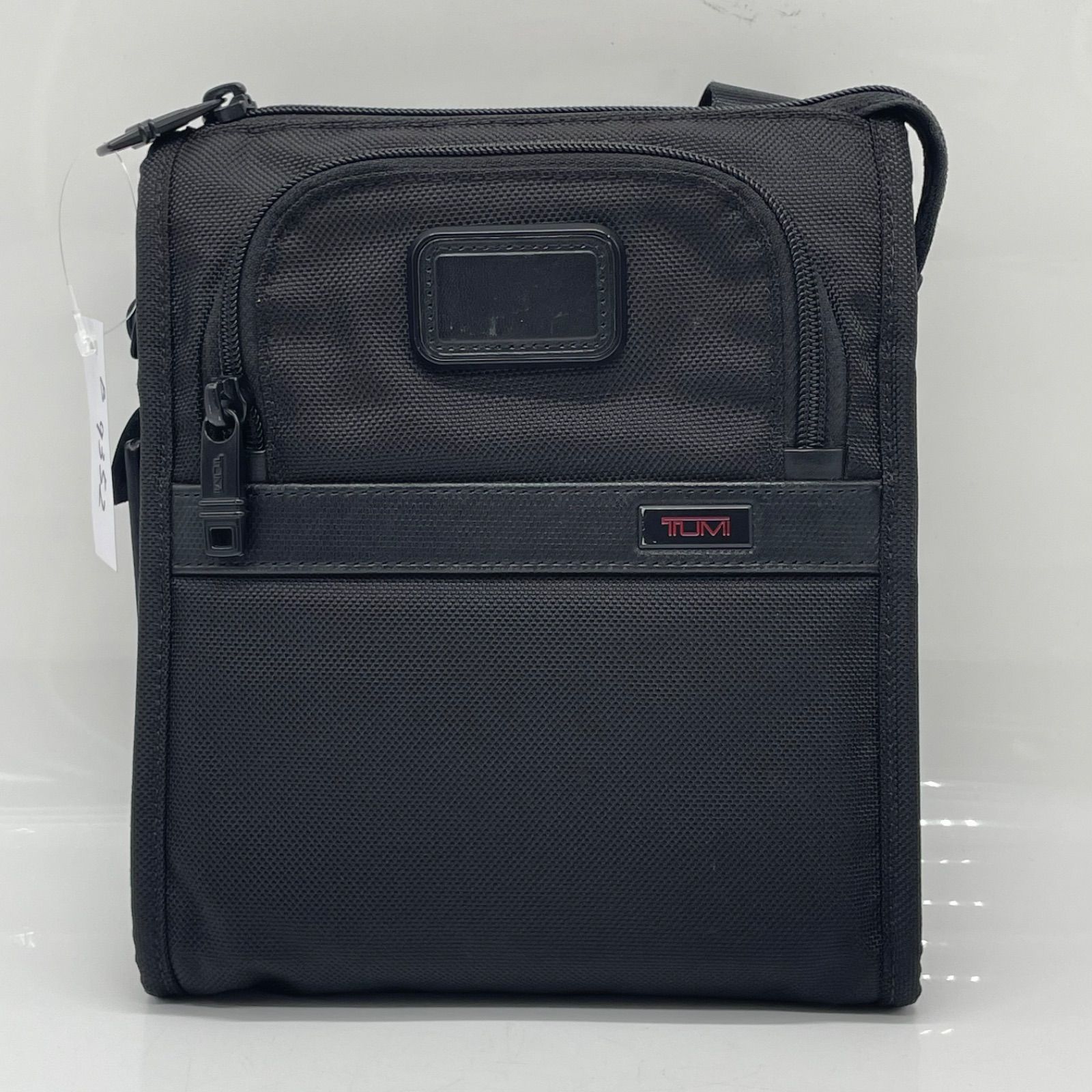 BN9352●TUMI トゥミ ALPHA アルファ2 22110D2 ショルダーバッグ ブラック コンパクト 斜めがけ ネームタグ付き