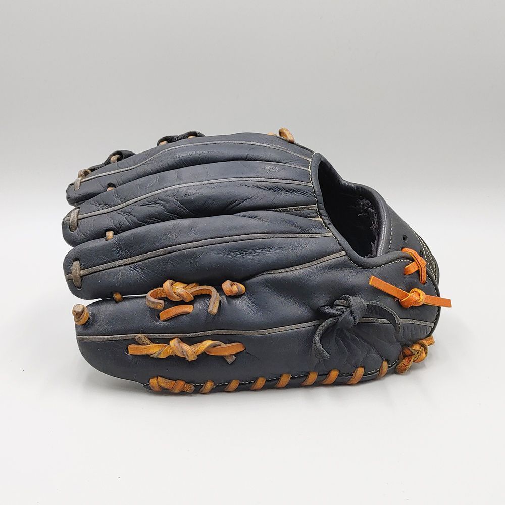 クリーニング済み 】 ミツワタイガー 軟式グローブ / 内野手用 型付け