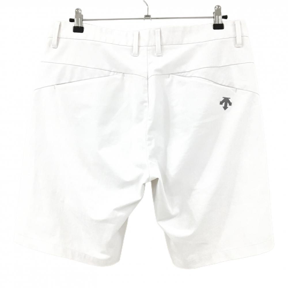 美品】デサント ハーフパンツ 白 シンプル バックロゴ ストレッチ