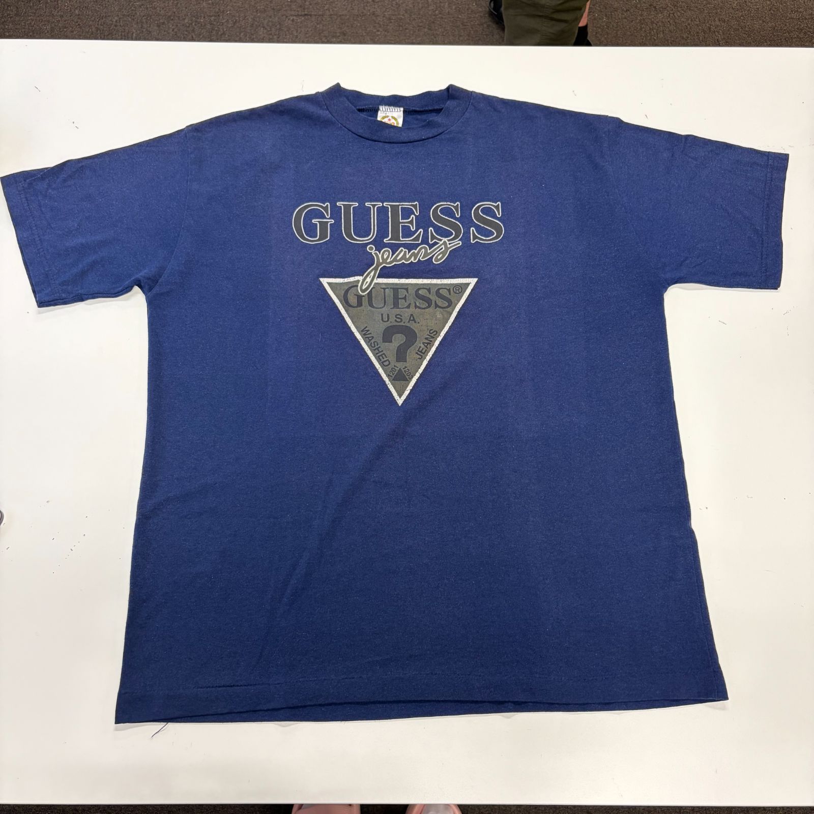 90s ゲス ジーンズ Tシャツ 半袖 XLサイズ カナダ製 ネイビー GUESS トライアングルロゴ オールドレトロ アメカジ ヴィンテージ 古着