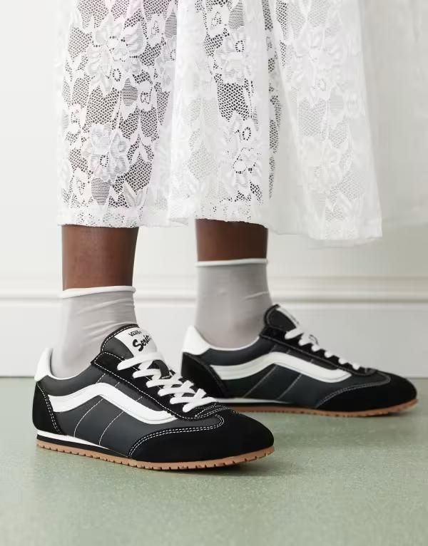 バンズ レディース シューズ スニーカー Vans Super Lowpro sneakers and Black ブラック
