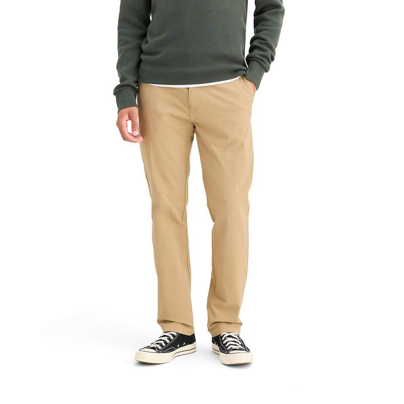 ドッカーズ メンズ ボトムス カジュアルパンツ Mens Dockers Ultimate Chino SlimFit with Smart 360 Flex New British Khaki カー