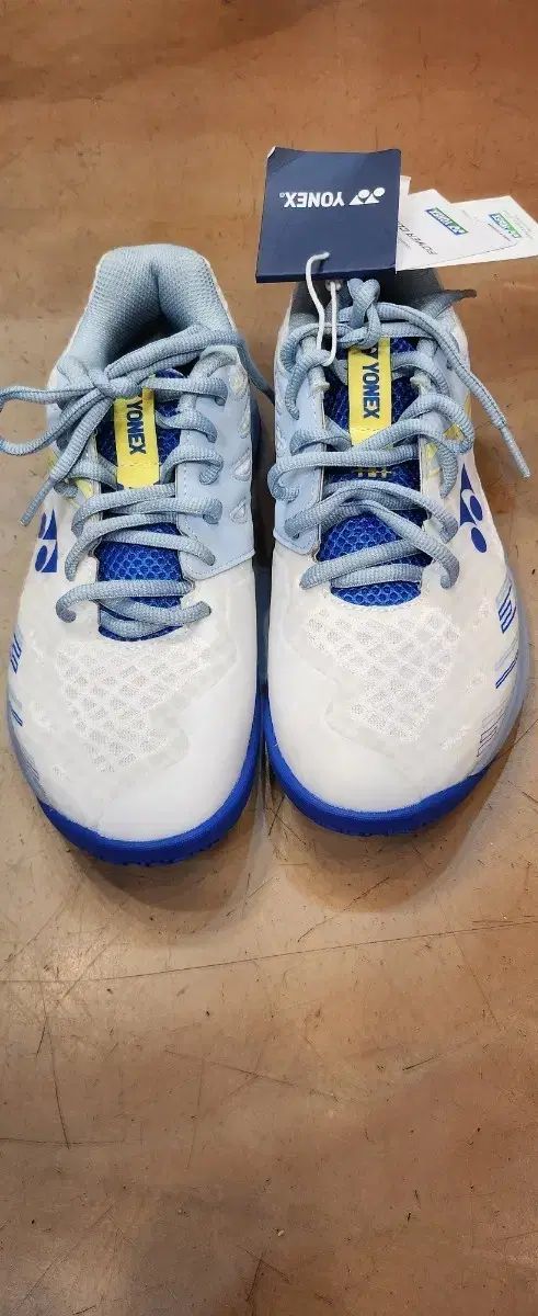 YONEX ヨネックス バドミントンシューズ 白/青