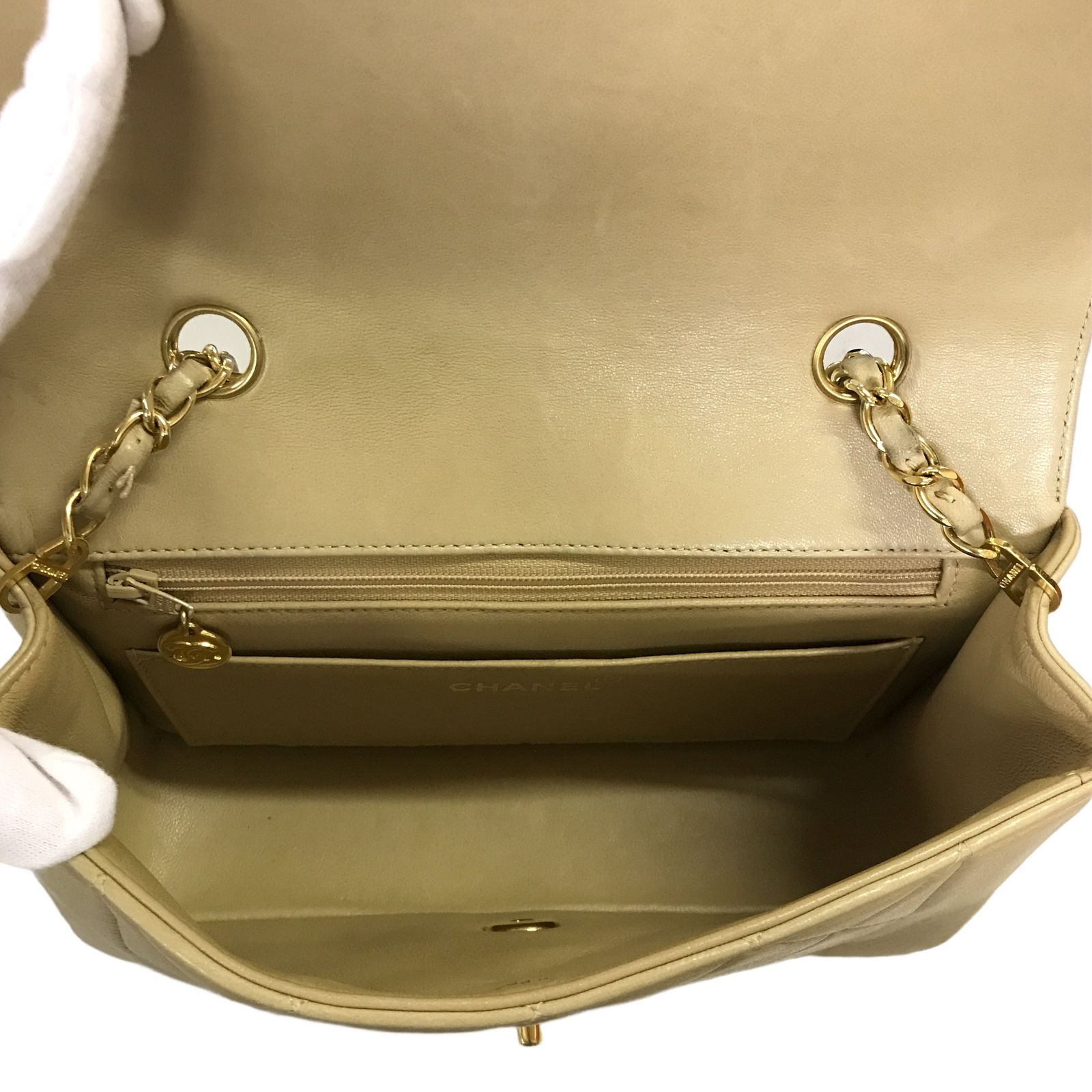 CHANEL シャネル マトラッセ ダイアナ フラップ 22 チェーン