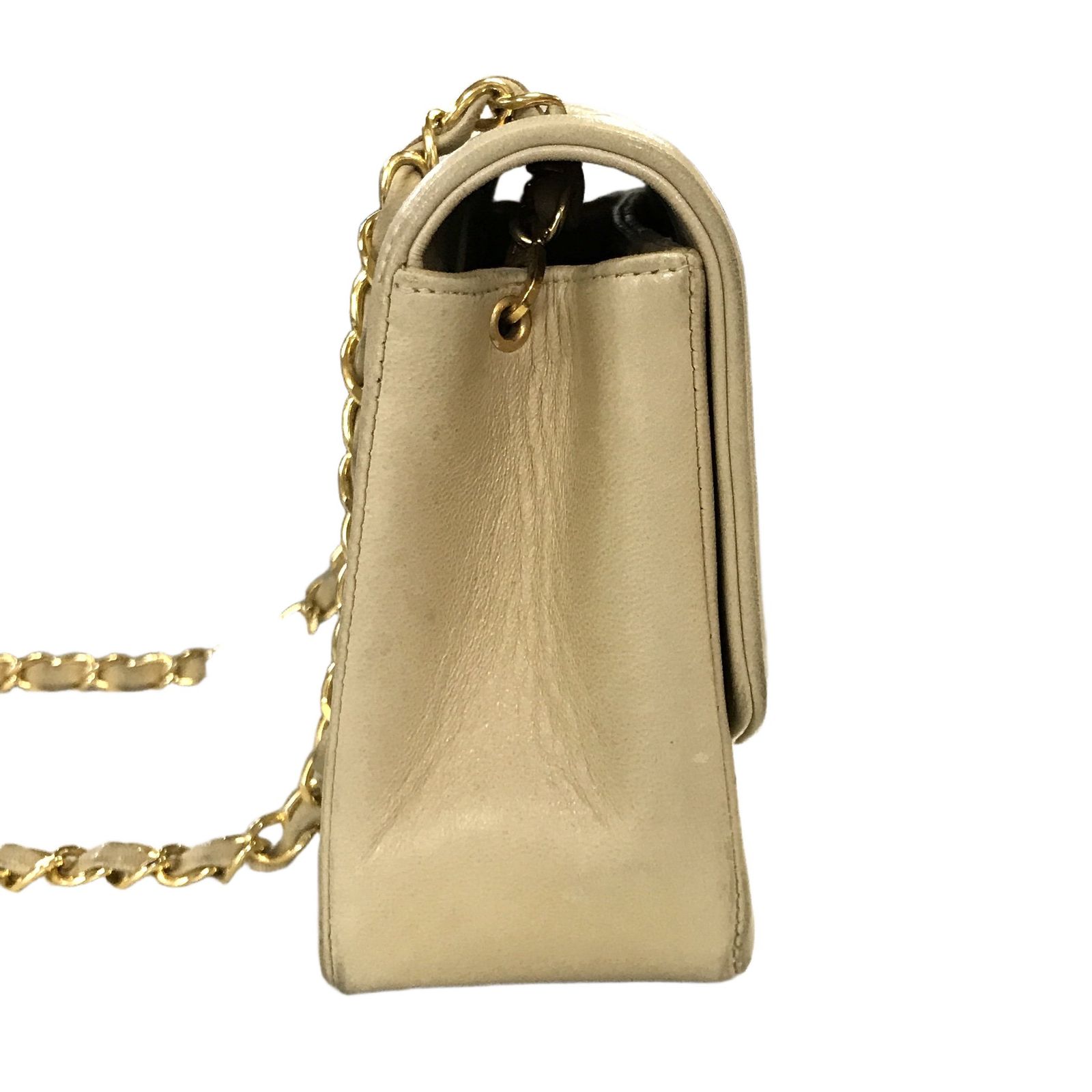 CHANEL シャネル マトラッセ ダイアナ フラップ 22 チェーン
