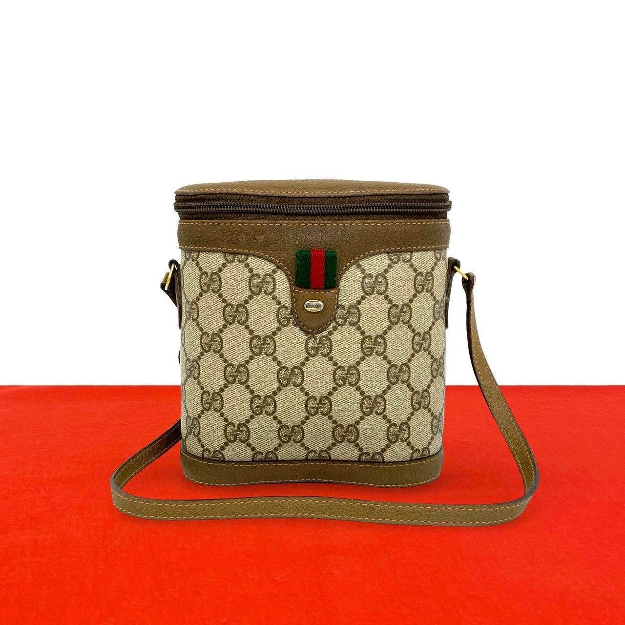 極 美品 GUCCI グッチ オールドグッチ シェリーライン GG ロゴ 金具