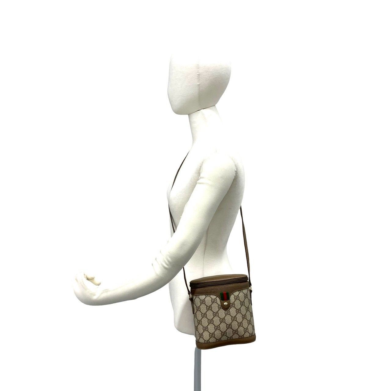 極 美品 GUCCI グッチ オールドグッチ シェリーライン GG ロゴ 金具