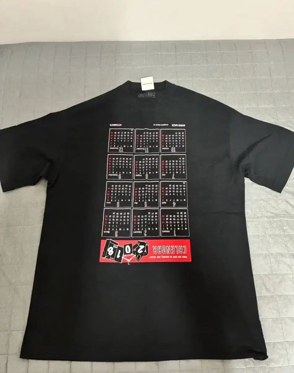 S ヴェトモン カレンダー 半袖 Tシャツ ブラック