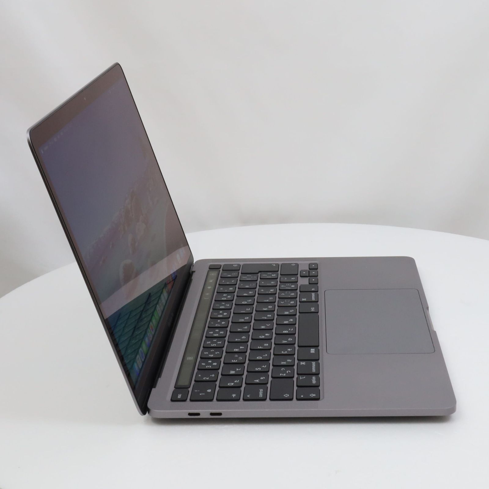 MacBook Pro 13-inch 2020 Four Thunderbolt 3 ports【ランク：D 