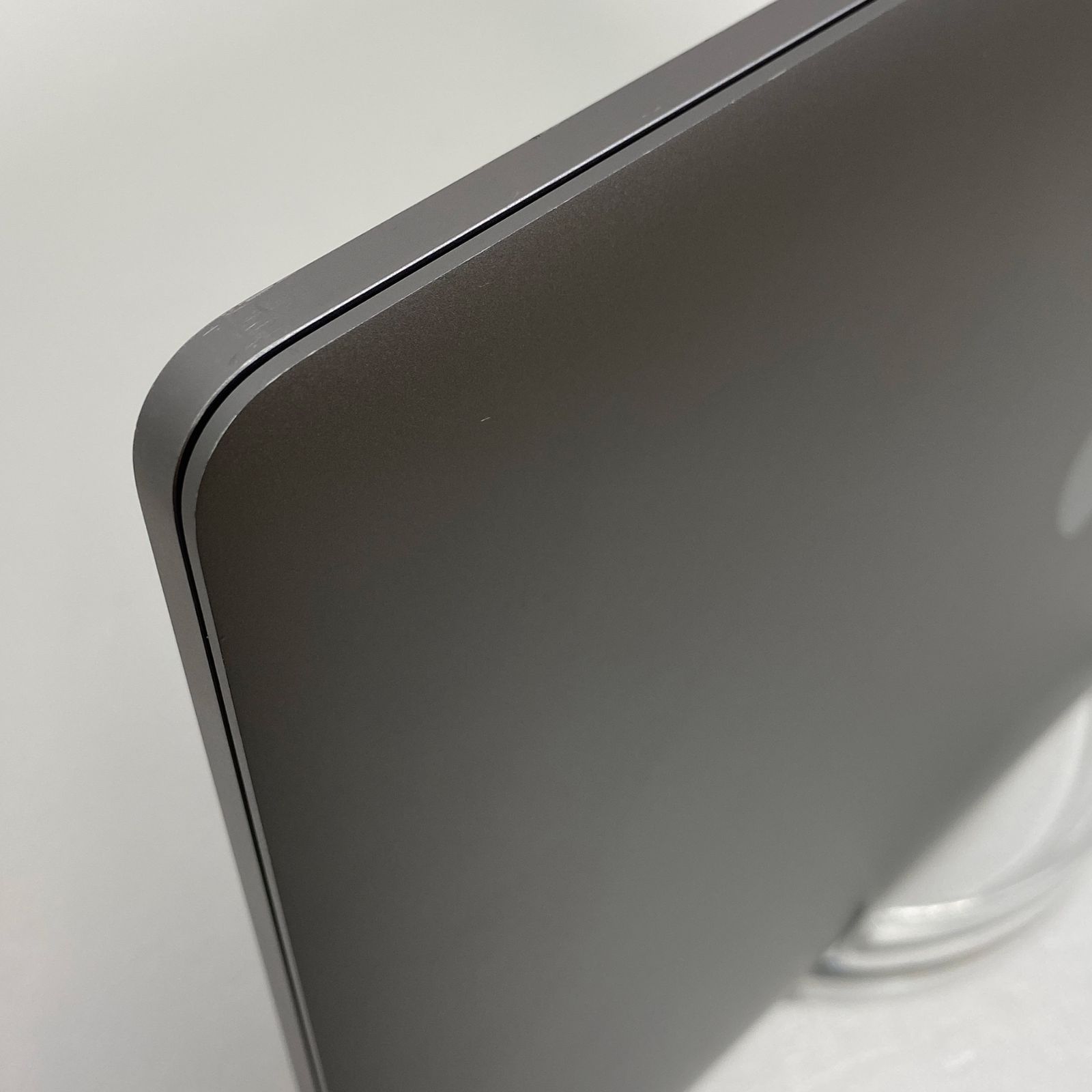 MacBook Pro 13-inch 2020 Four Thunderbolt 3 ports【ランク：D