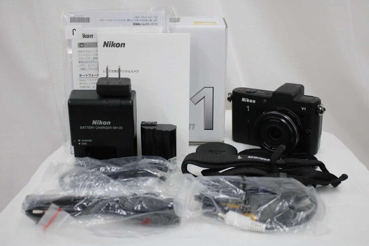 【返品保証】 【元箱付き】ニコン Nikon 1 1NIKKOR 10mm F2.8 ブラック 付属品多数 ミラーレス一眼 e14670