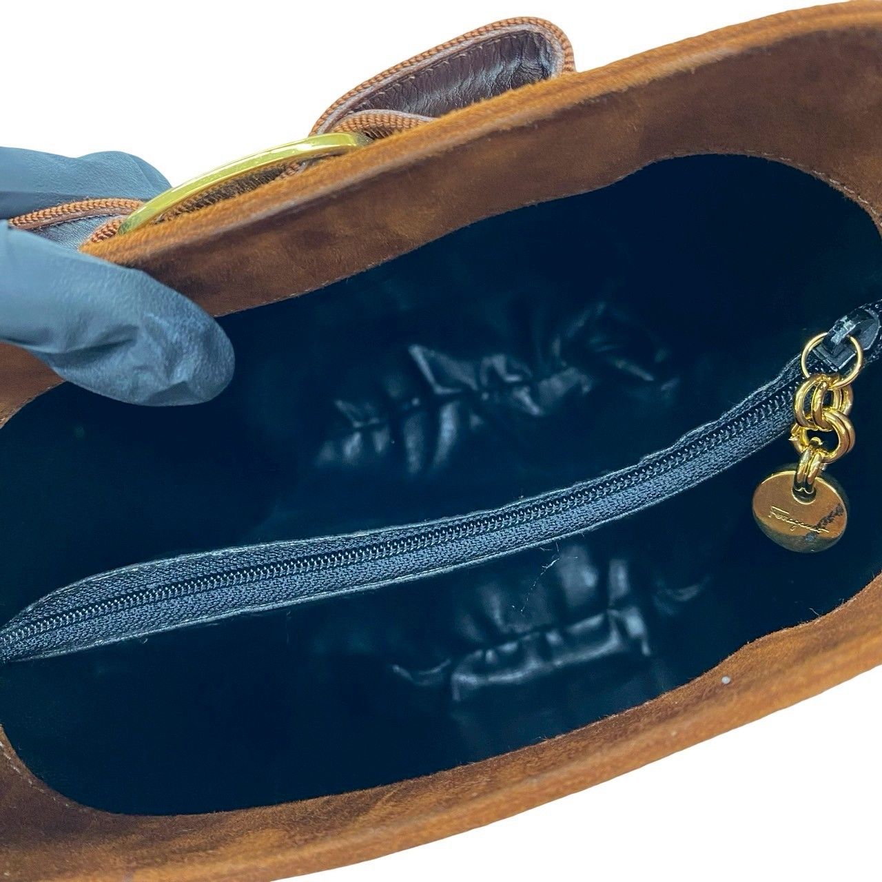 極 美品 袋付き Salvatore Ferragamo サルヴァトーレフェラガモ ヴァラ