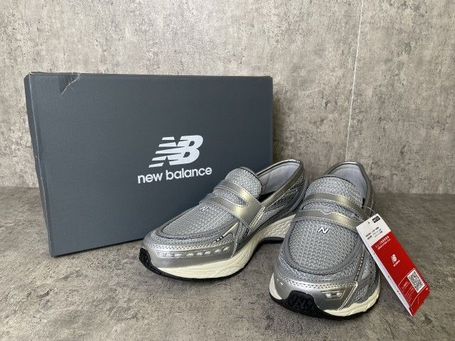 【中古】NEW BALANCE ﾆｭｰﾊﾞﾗﾝｽ U1906LAE ﾛｰﾌｧｰ ｽﾘｯﾎﾟﾝ ｽﾆｰｶｰ ｼﾙﾊﾞｰ 28CM 33974748