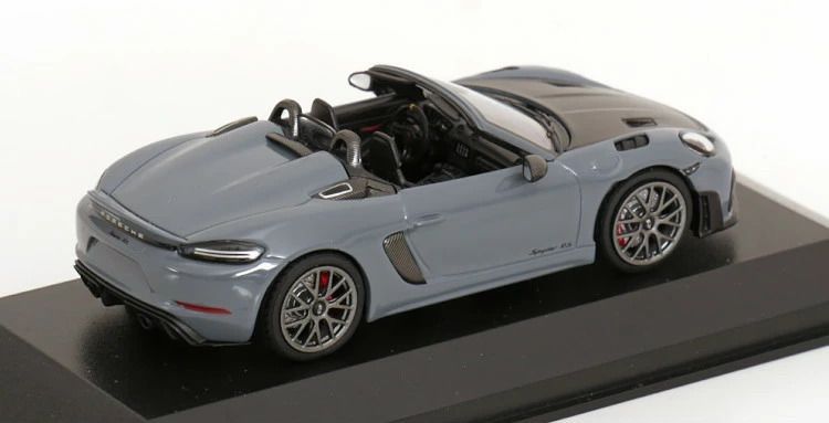 新古品 1/43 ポルシェ純正 ミニチャンプス ポルシェ スパイダー RS 銀 ミニチャンプス 1/43 ポルシェ 718 スパイダー RS ヴァイザッハ