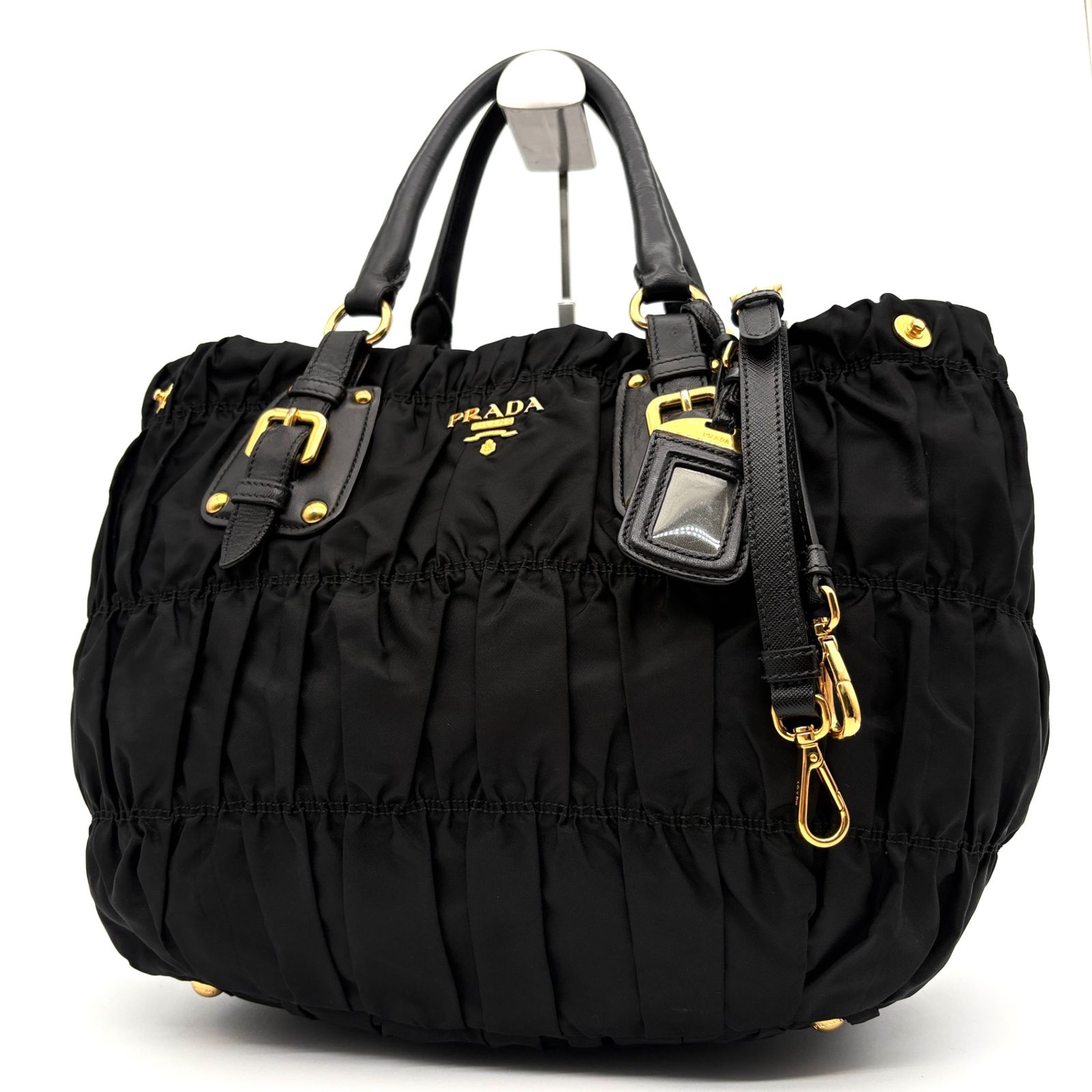 極美品 プラダ PRADA 2way トートバッグ ショルダーバッグ ギャザー ナイロン A4収納 白タグ ゴールド金具 ブラック 黒 ボーナス 夏休み 帰省 お盆 敬老の日 サマーギフト シルバーウィーク ご褒美