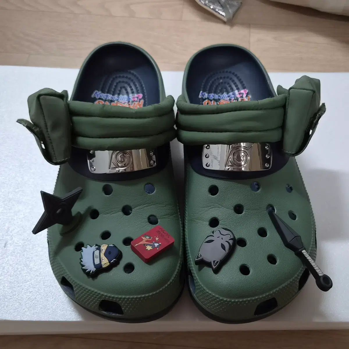Crocs NARUTO -ナルト- Classic klogg クロッグ カカシ 290 靴