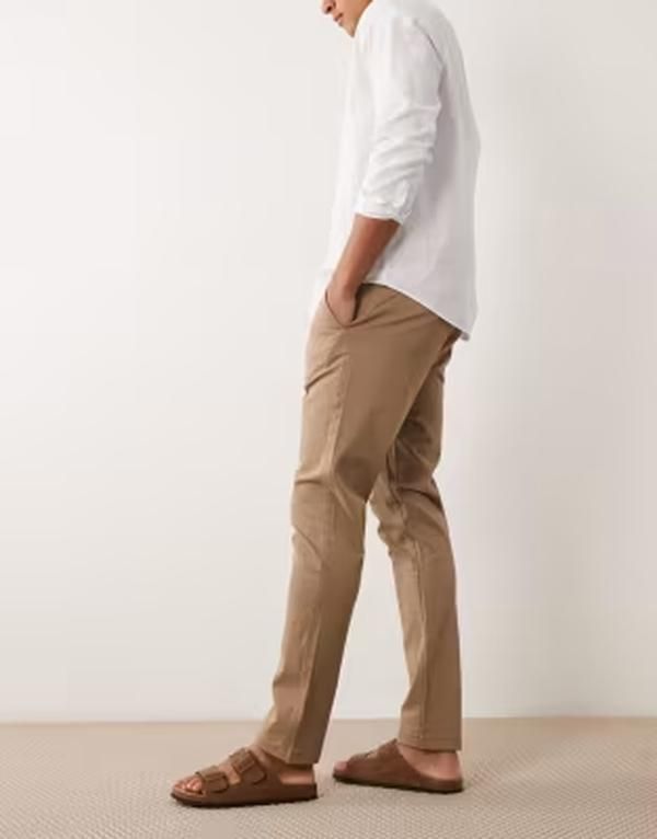 エイソス メンズ ボトムス カジュアルパンツ スリムフィット ASOS DESIGN slim fit chinos in tan タン