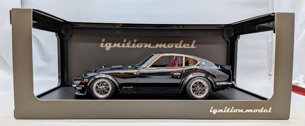 ignition model 1/18 Nissan Fairlady Z (S30) Black IG0689