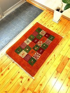 ペルシャ　ダバールギャッベ　玄関マット　ラグ　88×61㎝　　パネル柄　黄金色　B468
