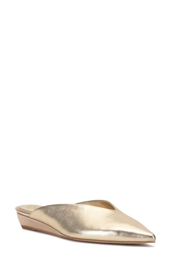 ヴィンスカムート レディース シューズ ヒール Vince Camuto Vinia Pointed Toe Wedge Mulegyptian Gol