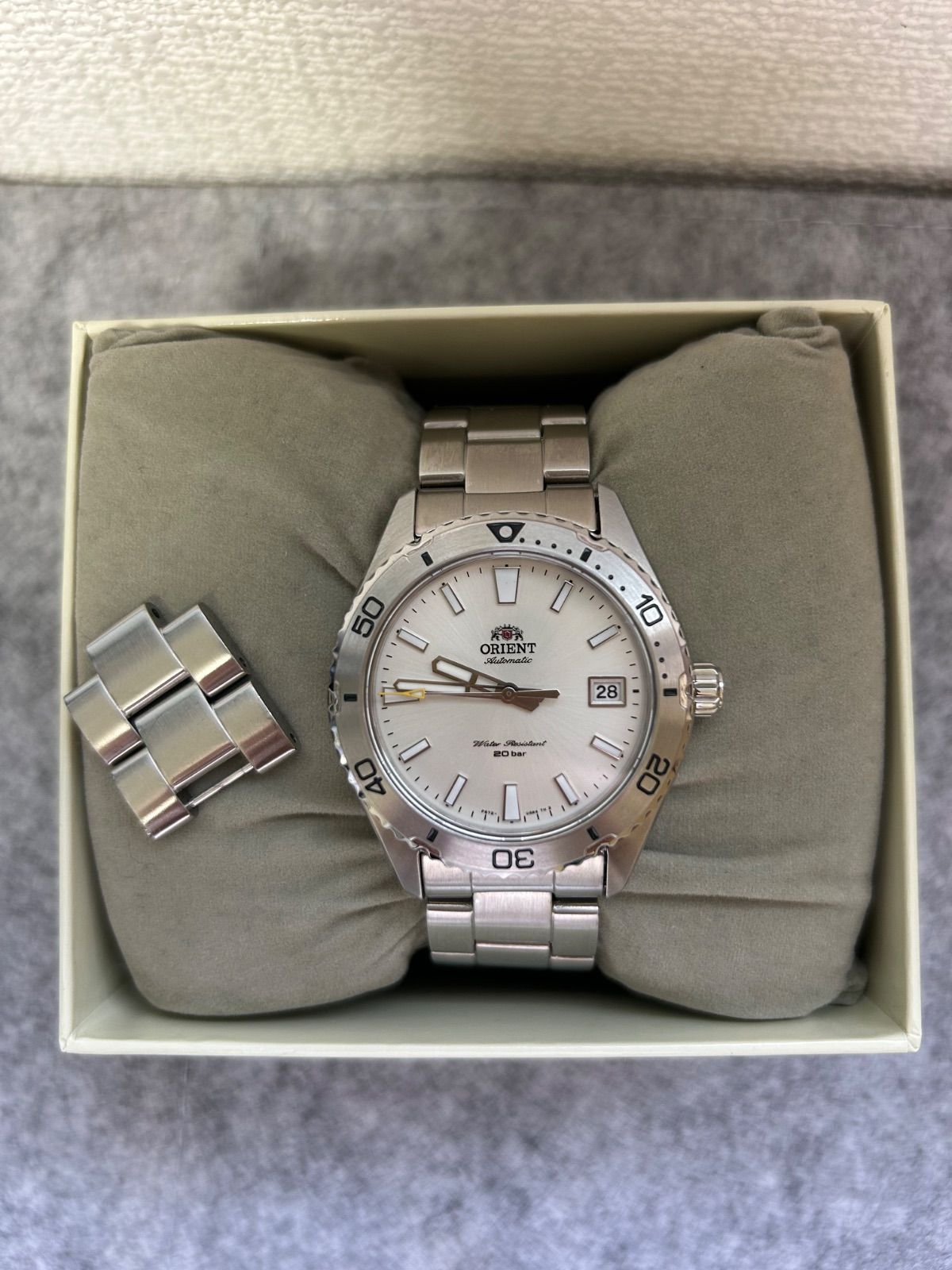 [オリエント]ORIENT Mako40 マコ40 自動巻き　腕時計　RN-AC0Q03S ホワイト
