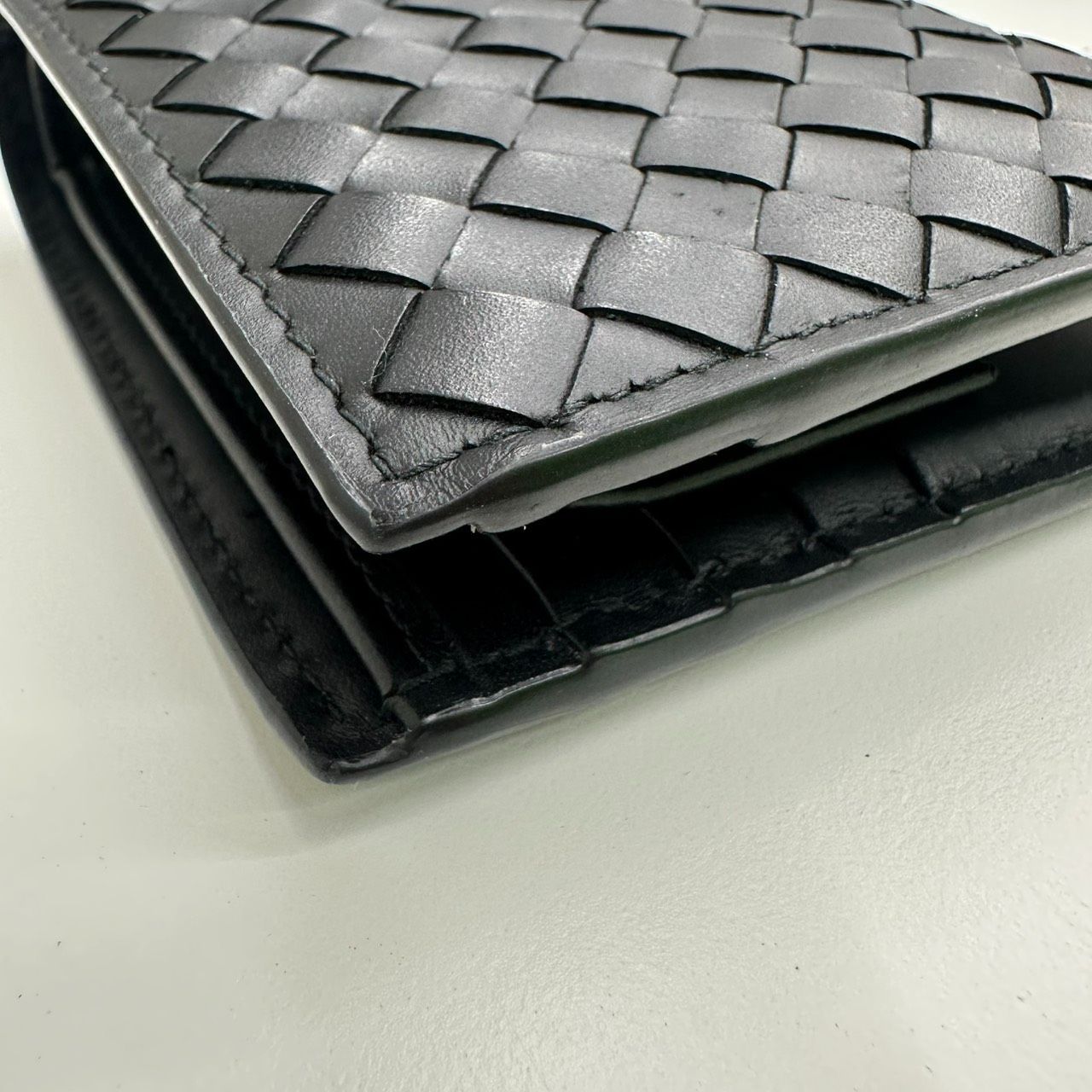 錦】美品 Bottega Veneta ボッテガヴェネタ イントレチャート 二つ折り 