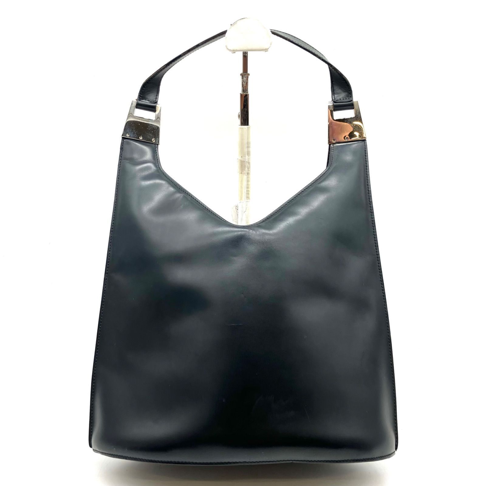 H014【お買い得】GUCCI ショルダーバッグ ブラックレザー V字湾曲