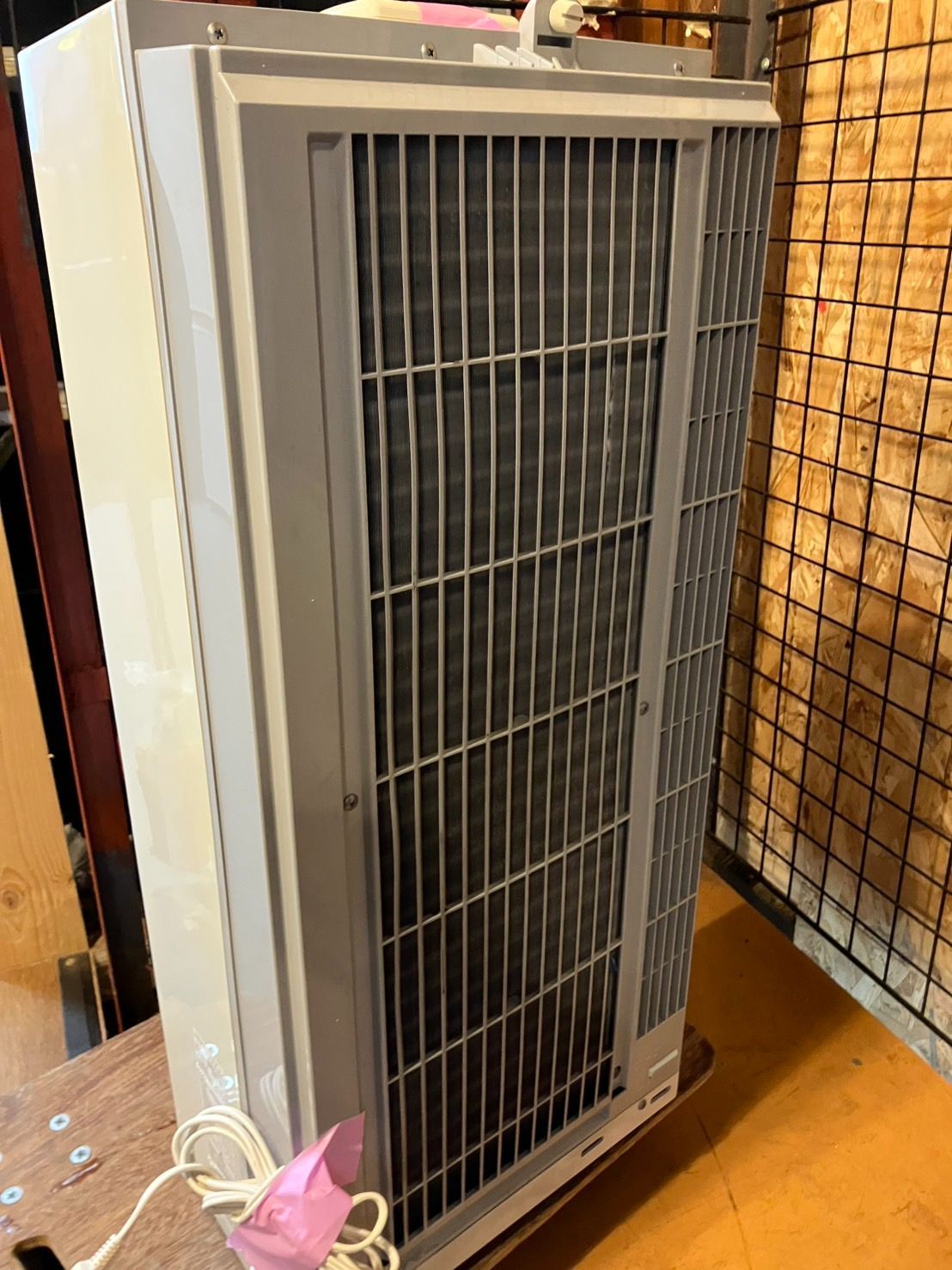 中古】大阪引取限定 CORONA 窓用エアコン CWH-A1817 本体 冷暖房兼用