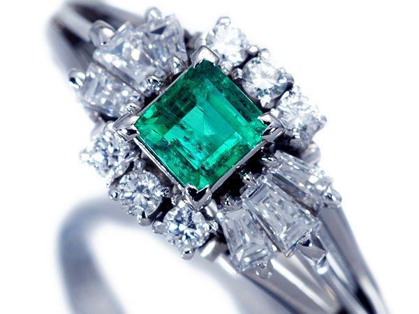 【ジュエリー極】濃厚ビビットグリーン！天然エメラルド0.32ct＆天然ダイヤモンド0.39ct 高級Pt900リング h8667mv【送料無料】 47,520円