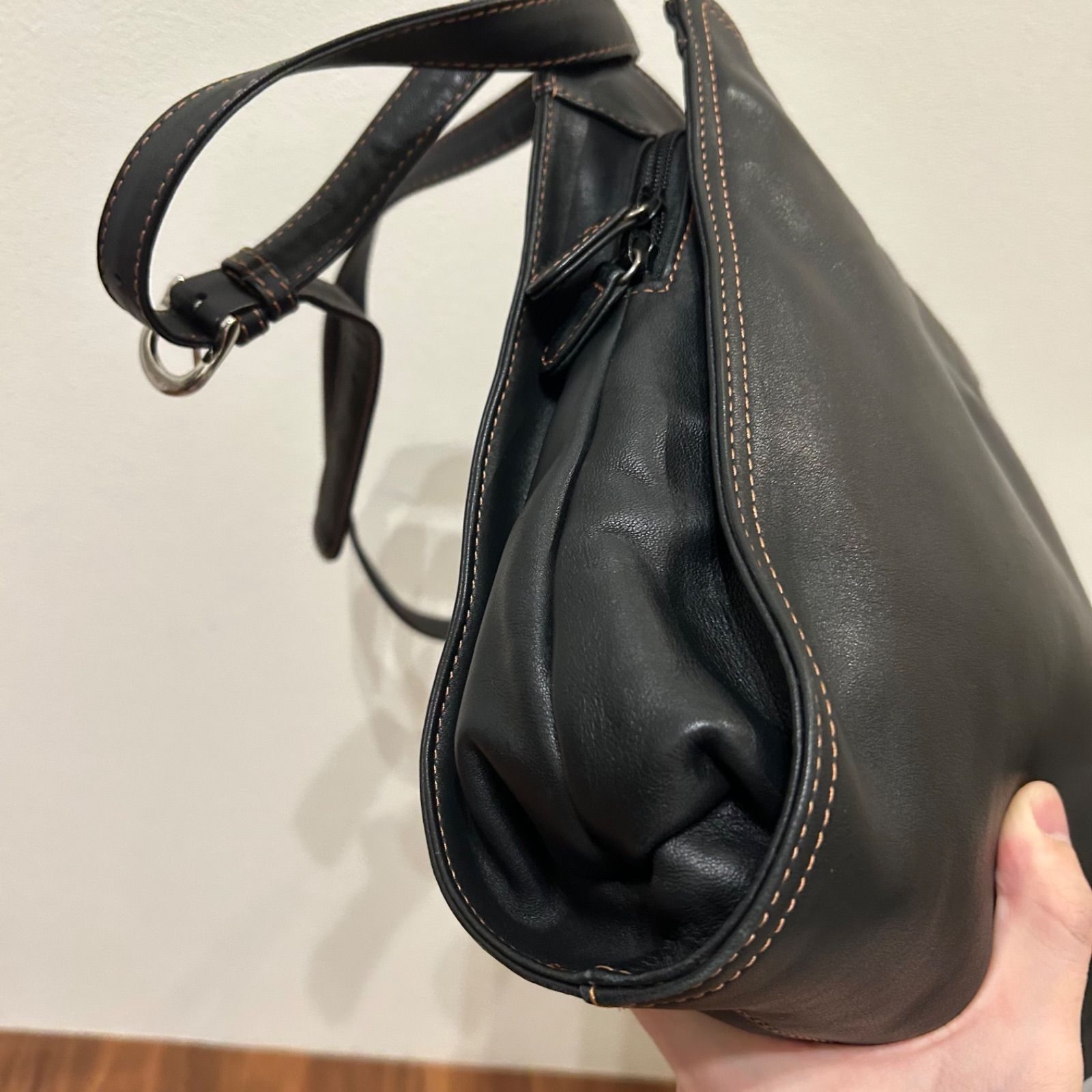 美品 kitamura キタムラ レディース ショルダーバッグ ポシェット 牛革