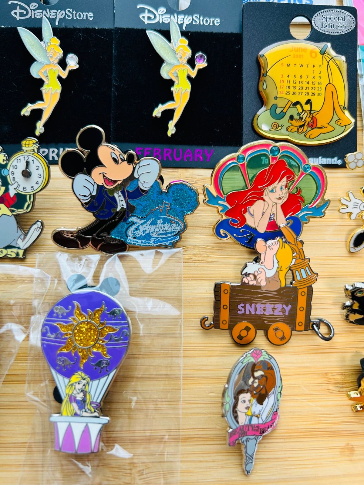 まとめ売り】 ディズニー ピンバッジセット ディズニーストア プーさん