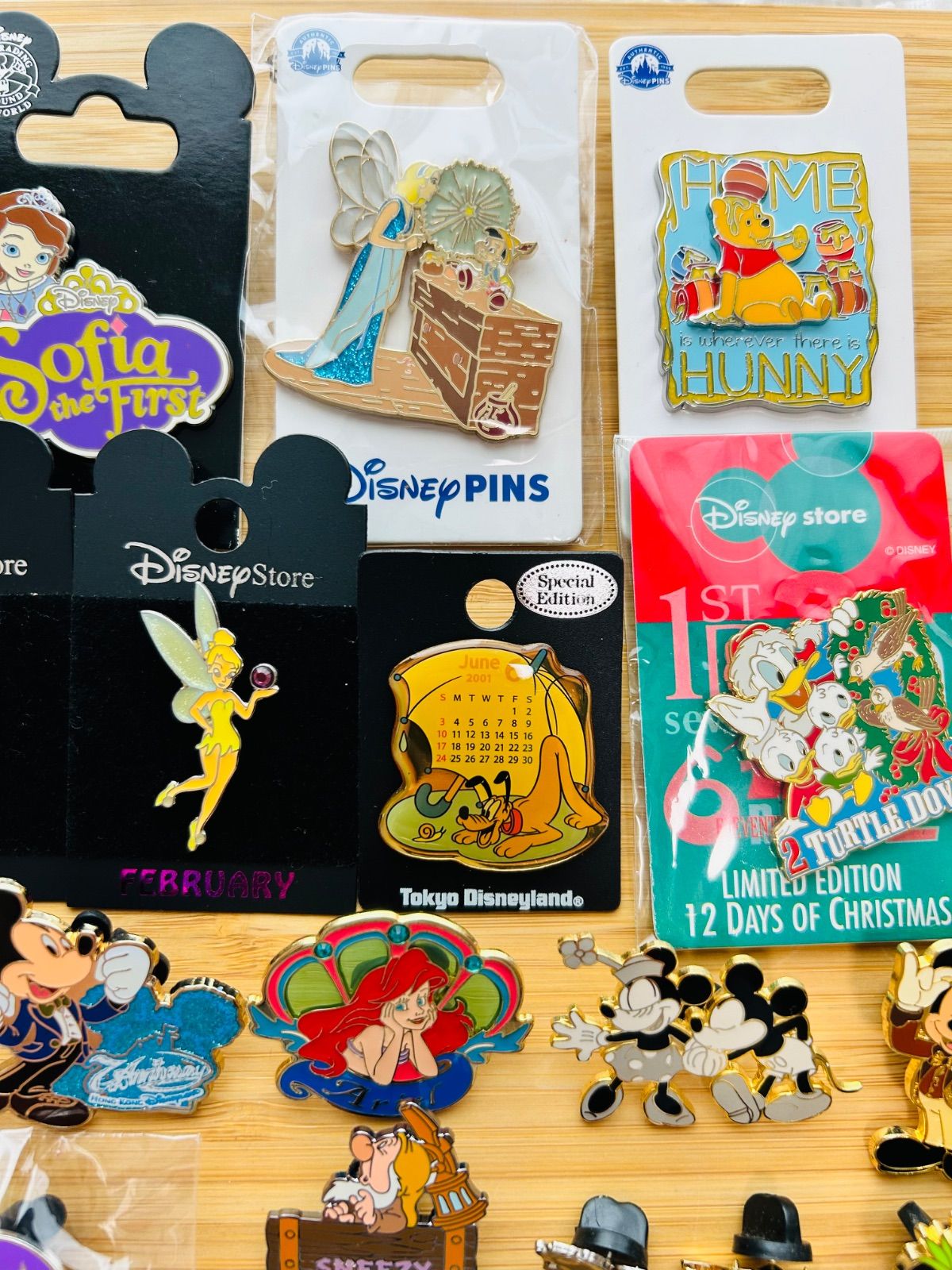 まとめ売り】 ディズニー ピンバッジセット ディズニーストア プーさん 