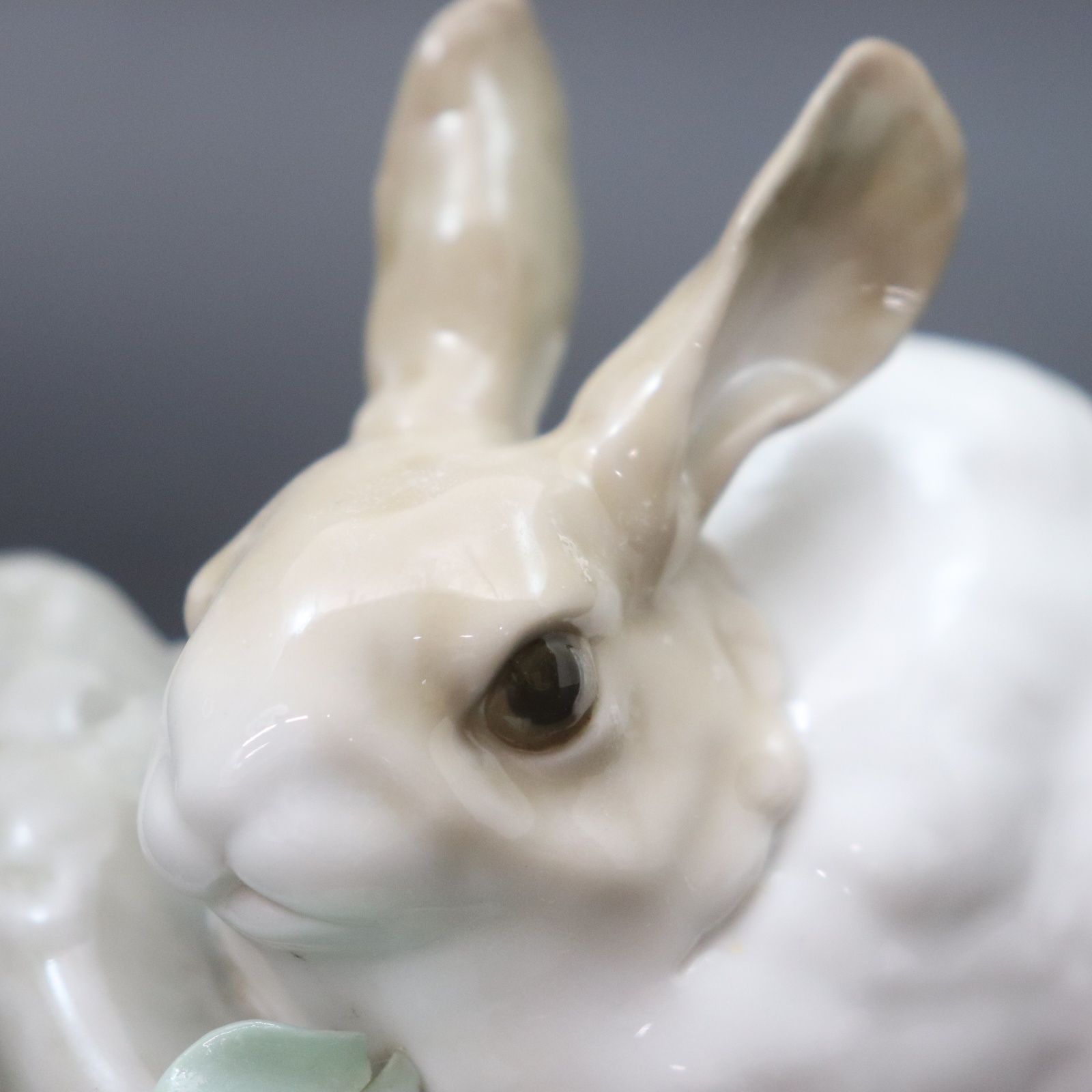 ITINGD116KYI LLADRO リヤドロ 置物 食べるウサギ うさぎ 動物 生き物