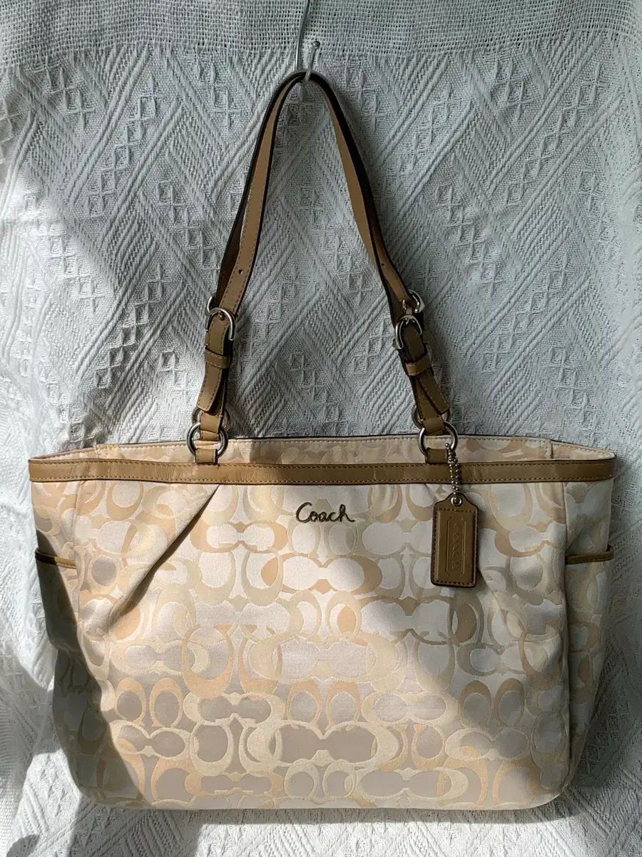 S級 Coach レモン COLOR ショルダーバッグ