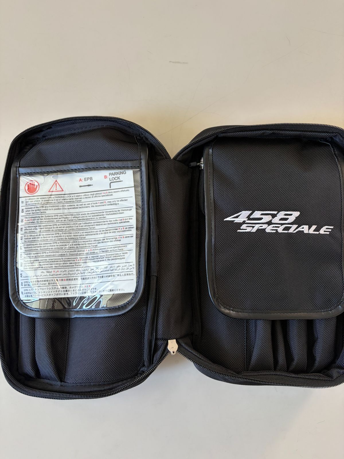 【純正・希少】フェラーリ 458スペチアーレ（speciale） 純正工具セット ツールキット