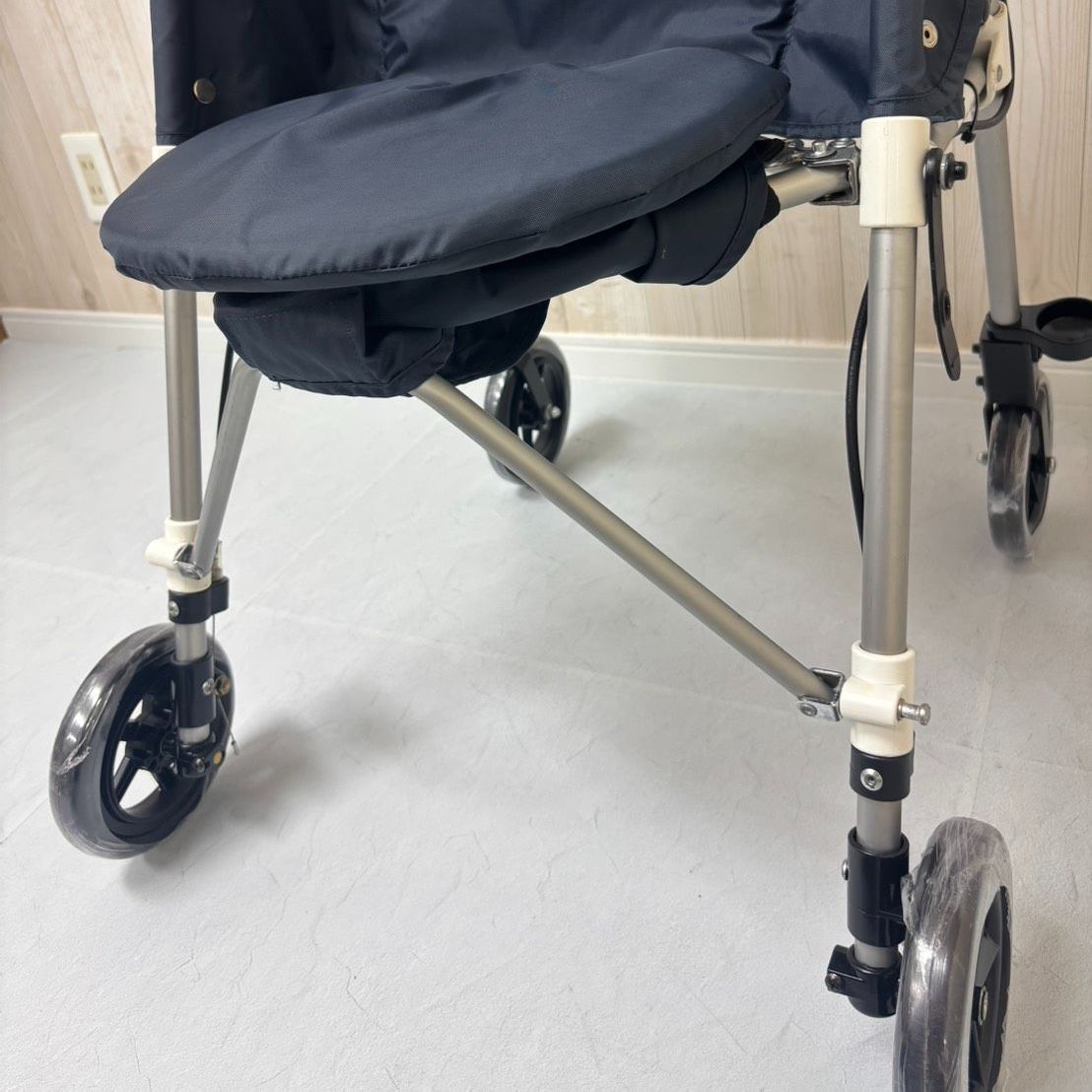 消毒済 中古 歩行器】すぐ使える歩行器 美品 ヘルシーワン キャン 